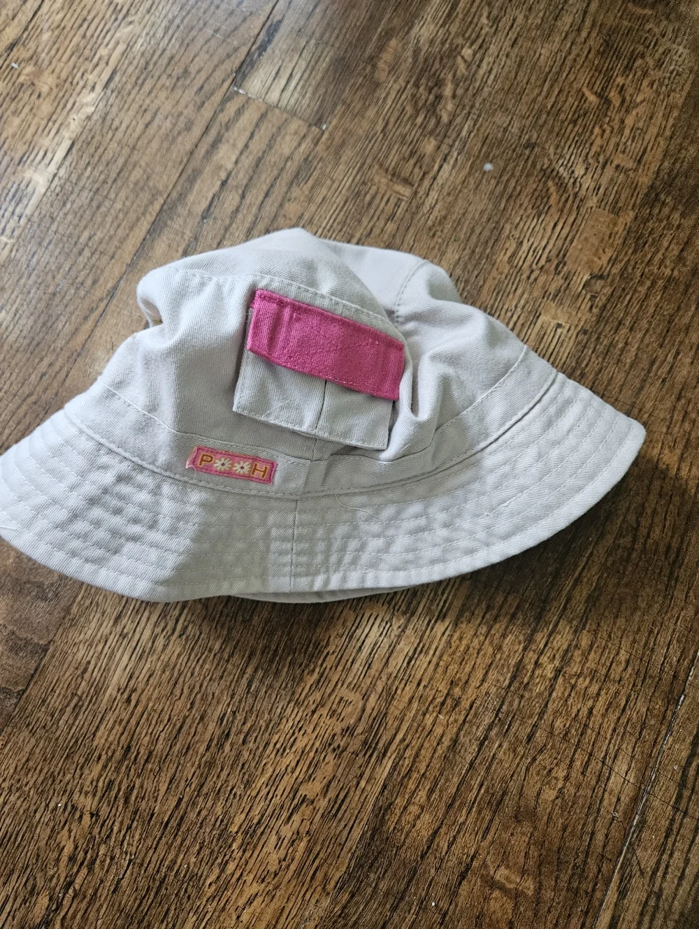 Winnie the Pooh 90s Embroidered Bucket Hat - Cream with Pink Accent